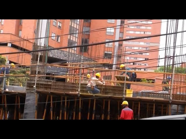 Reapertura de construcción reactiva el empleo